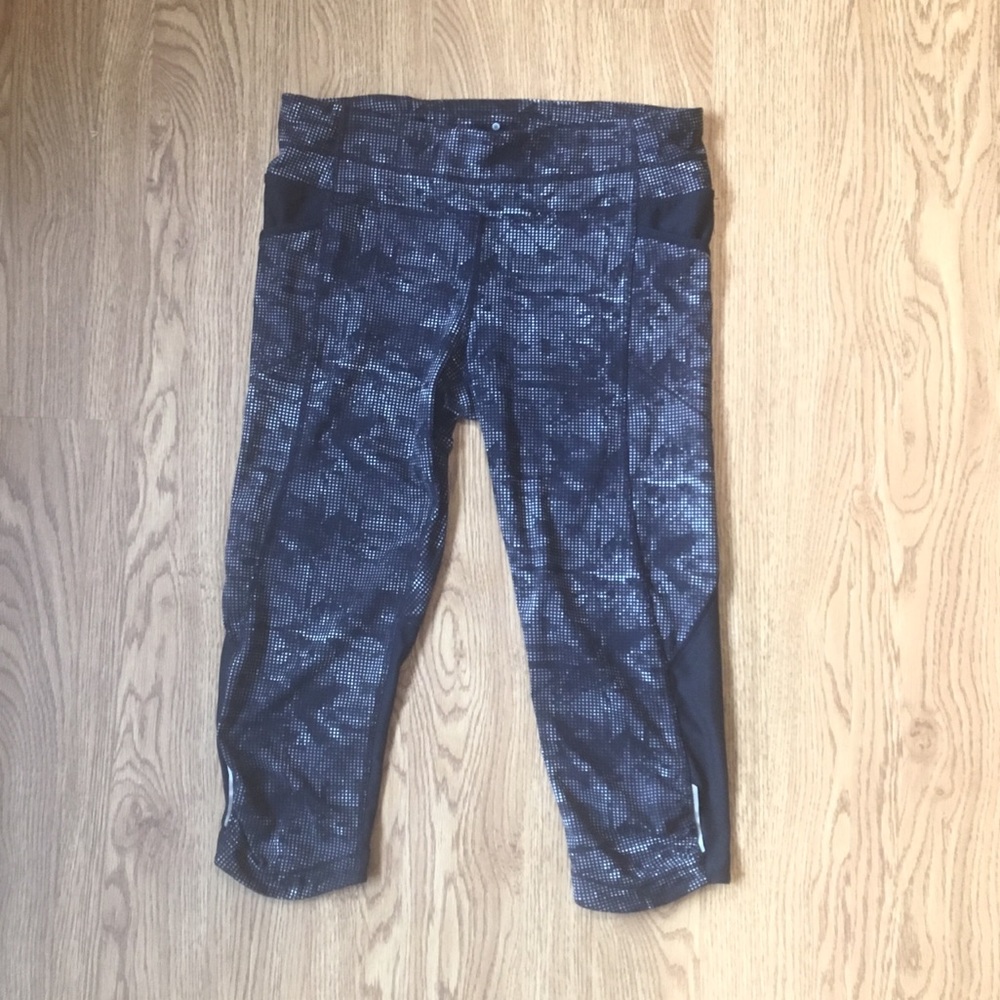 Athleta Maze Be Free Knicker Size - TALL black